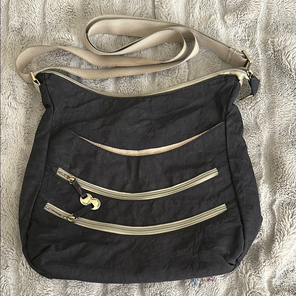 Travelon black and tan crossbody